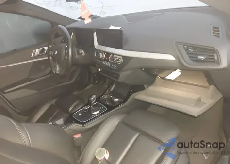 2021 BMW 228I Gran Coupe xDrive z USA, uszkodzony, nr VIN WBA73AK03M7J42085